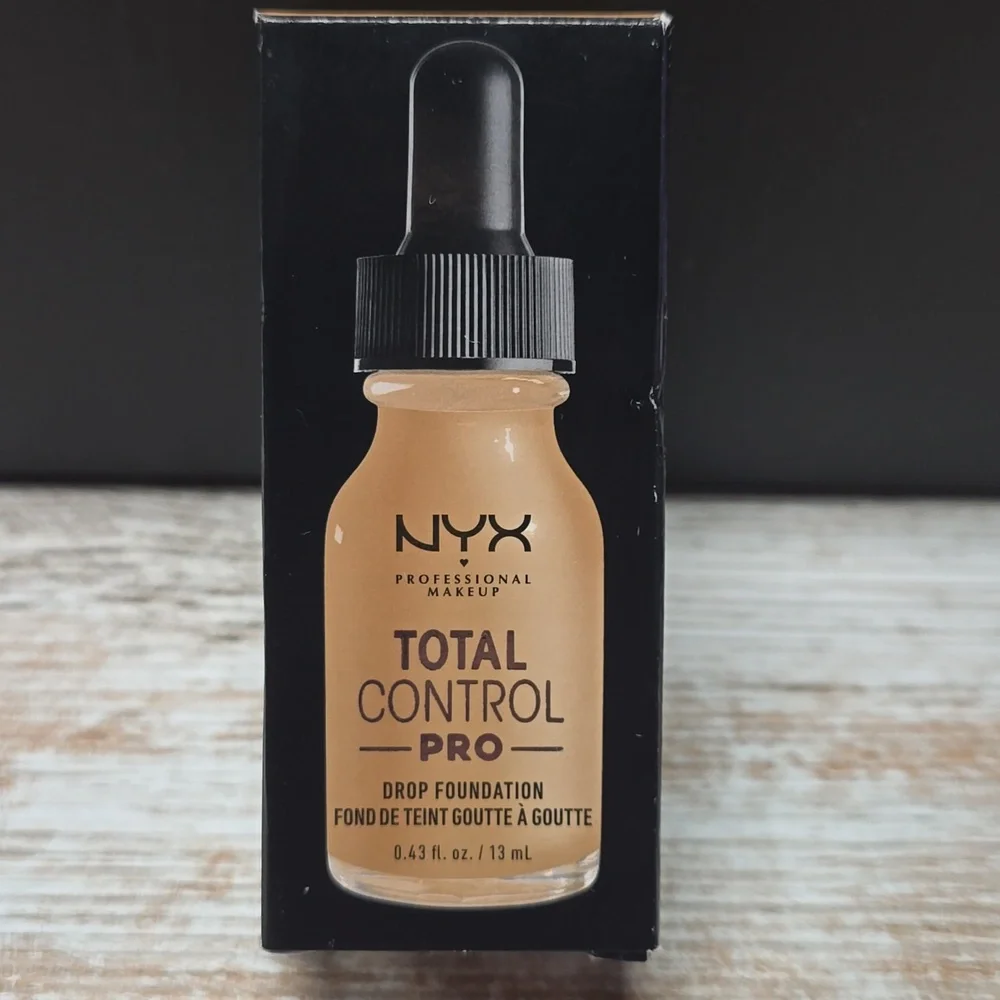 NYX Total Control Pro Foundation - Caramel